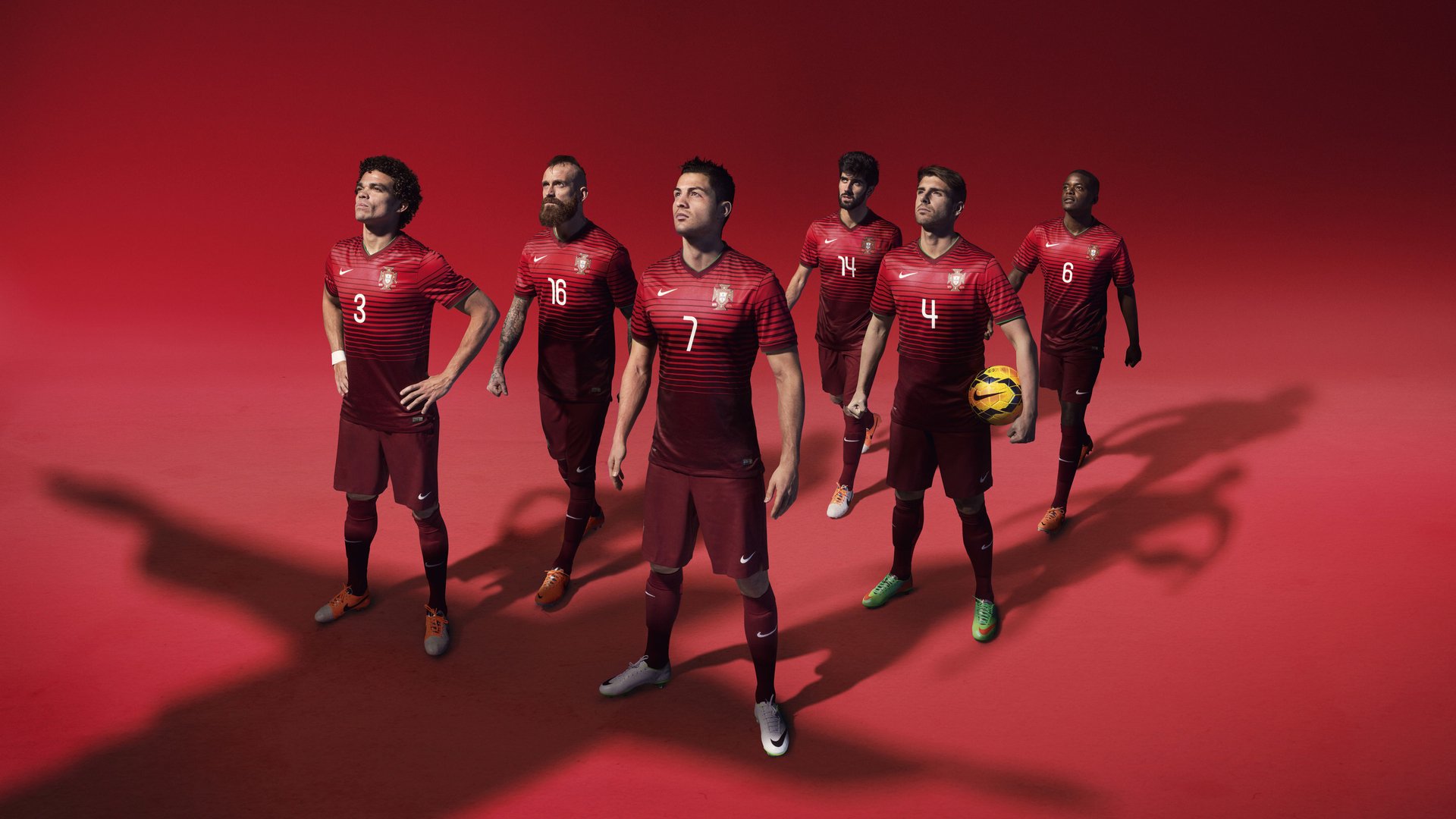 奥格斯堡对决法兰克福,保级关键之战,奥格斯堡对法兰克福队历史简介及赛前分析推荐